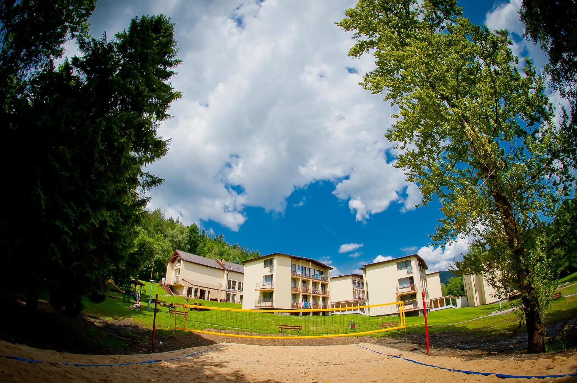 Dom Wczasowy Globus Ustroň Exteriér fotografie